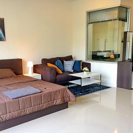 Chic Apartment Karon Exterior photo