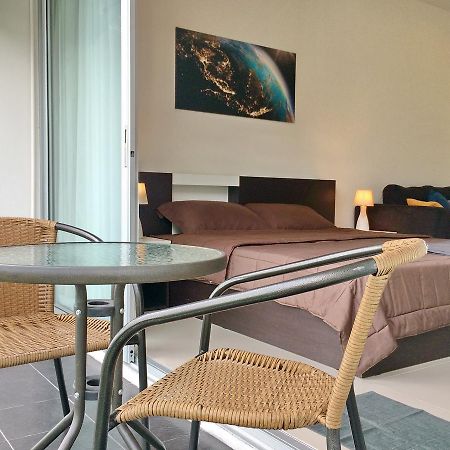 Chic Apartment Karon Exterior photo